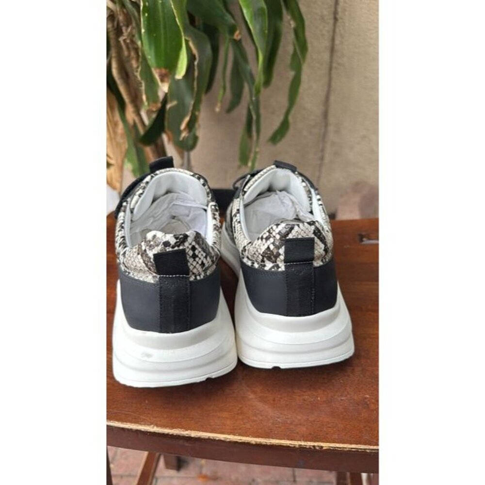 DANIEL PATRICK Size 8 (41) Men's Low Top Shoes Designer Used Velcro - Picture 3 of 7